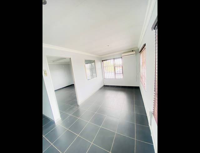 638M² BUSINESS FOR SALE IN NEW REDRUTH